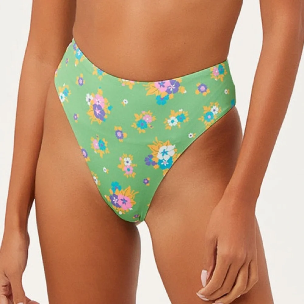 Frankies Bikinis Kailyn Top + Jenna High Waist High Cut Bottom in Meadow XS